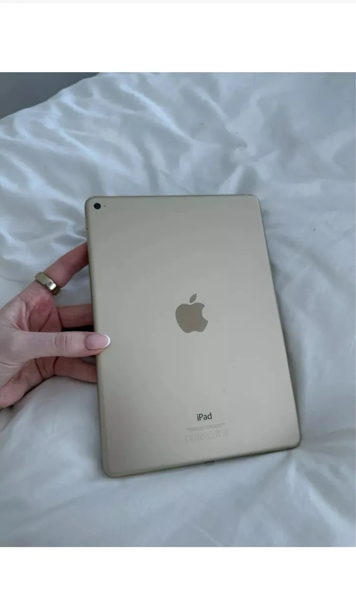 iPad Air 2 128GB - Image 1