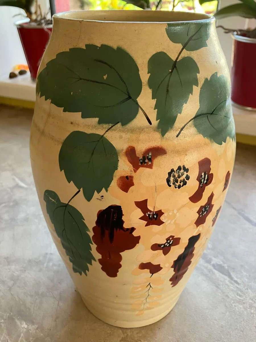 Ballina Bentleigh ware ceramic vase pottery - Image 1