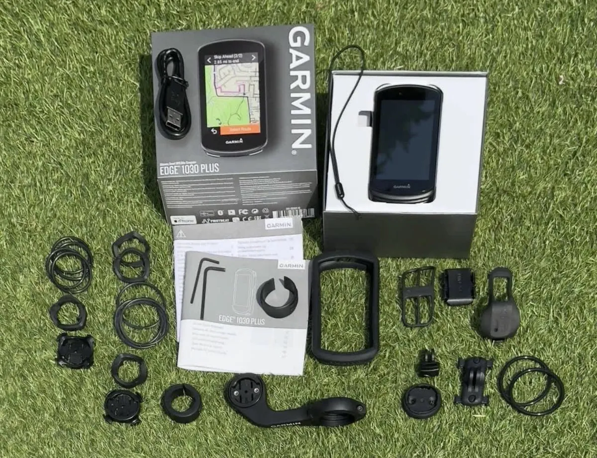 Edge 1030 Plus Cycle Computer, Accessories - Image 1