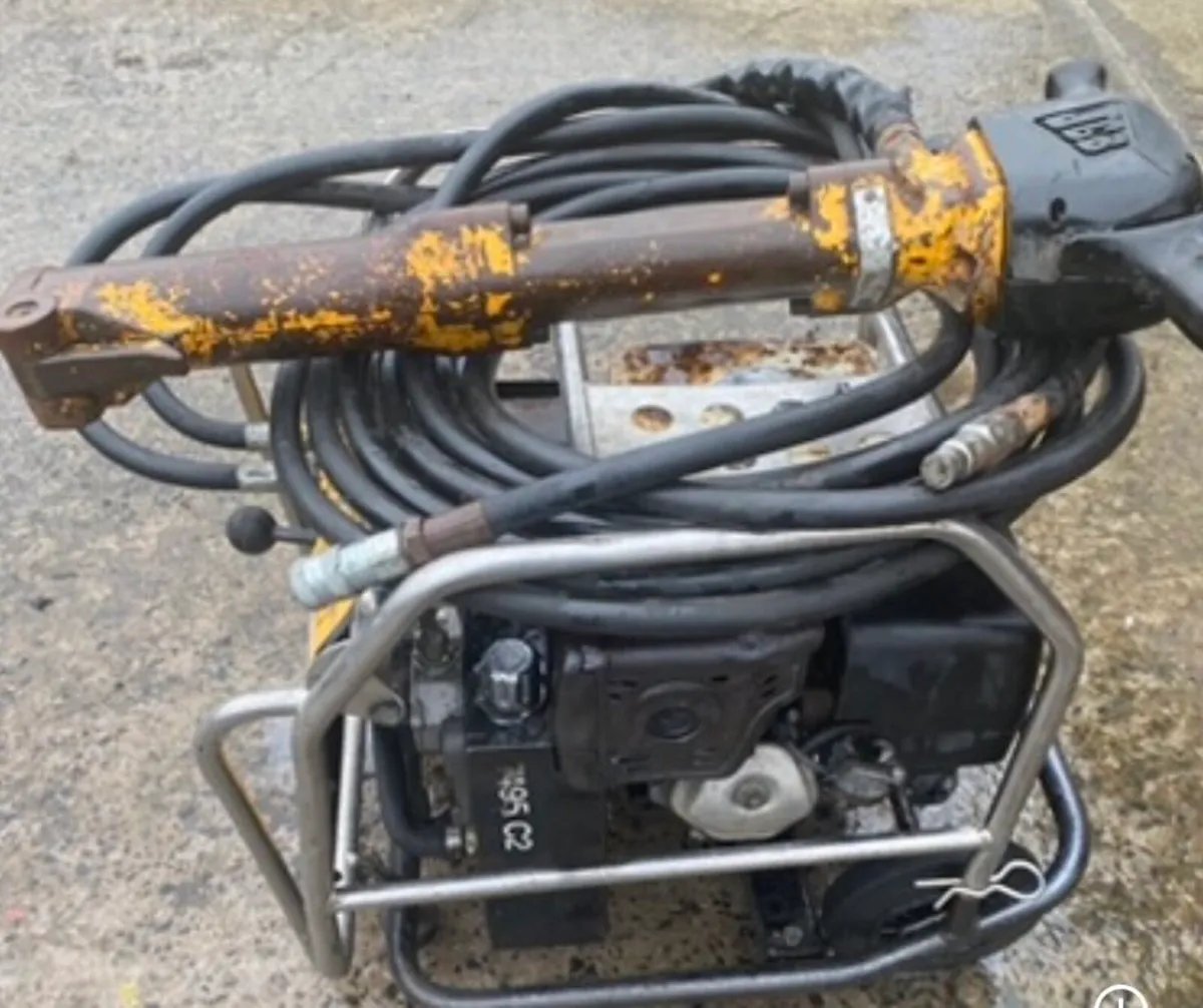JCB hydraulic power pack - Image 3