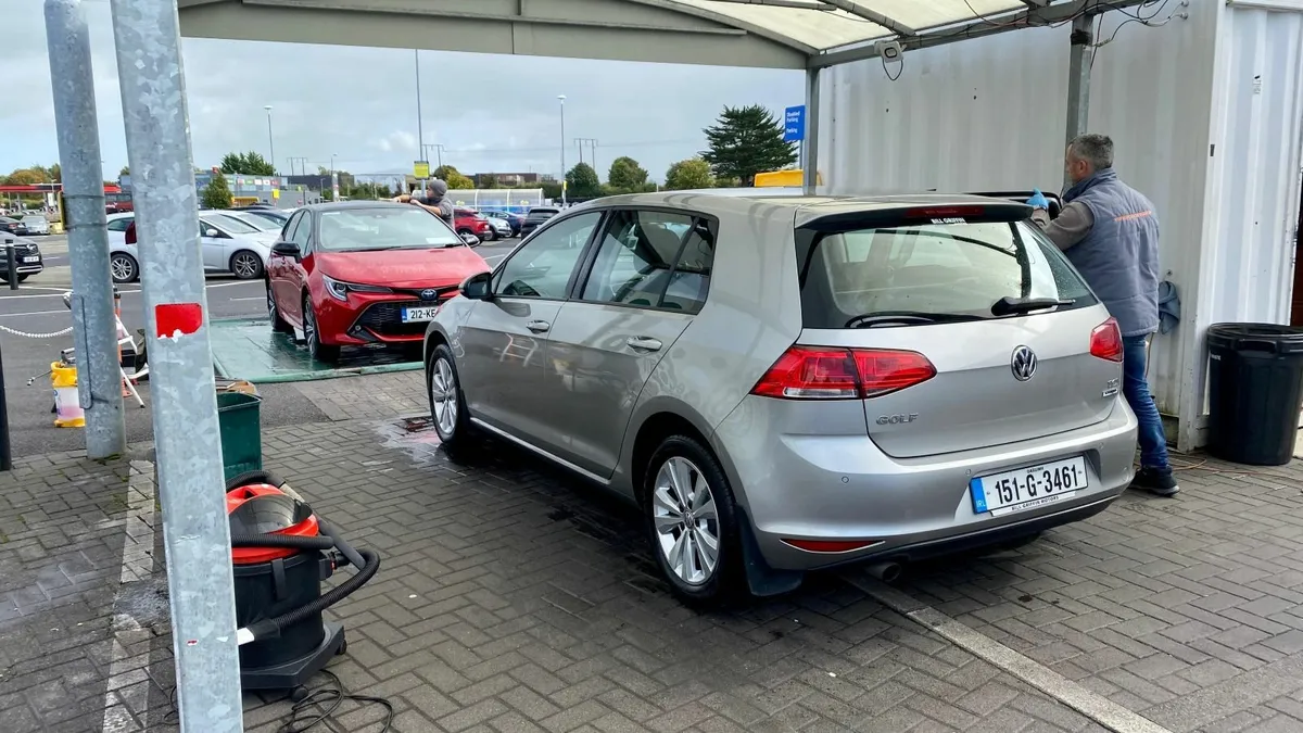 Volkswagen Golf 2015 MK7 1.2 Manual - Image 3