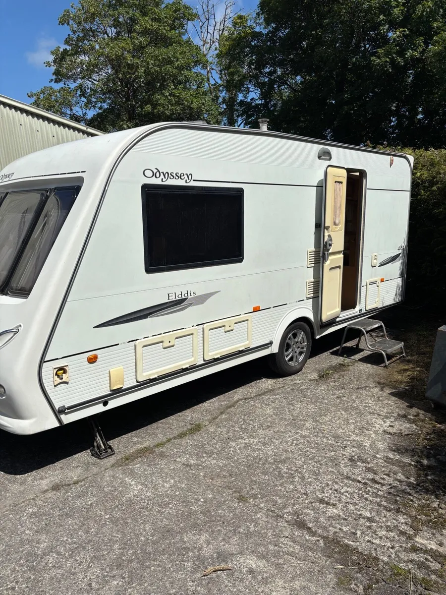 Caravan - Image 2