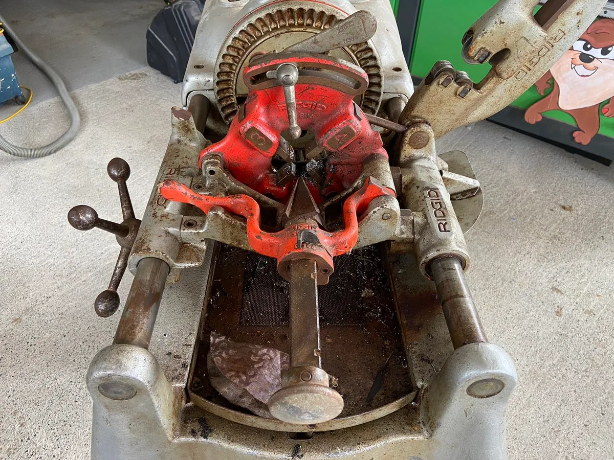 Ridgid 535 300 treading machine - Image 2