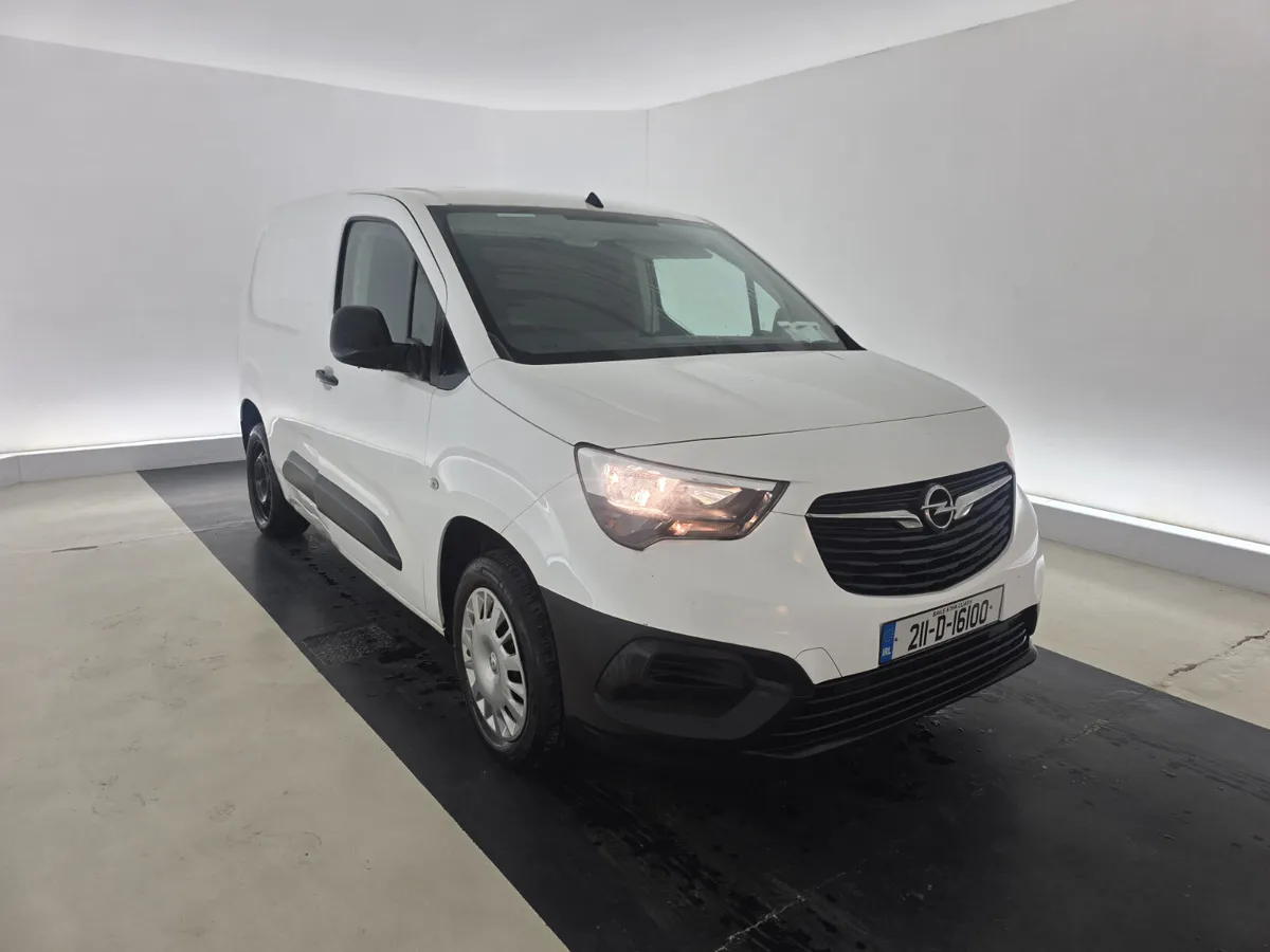 Opel Combo 2021 For Auction - Image 2