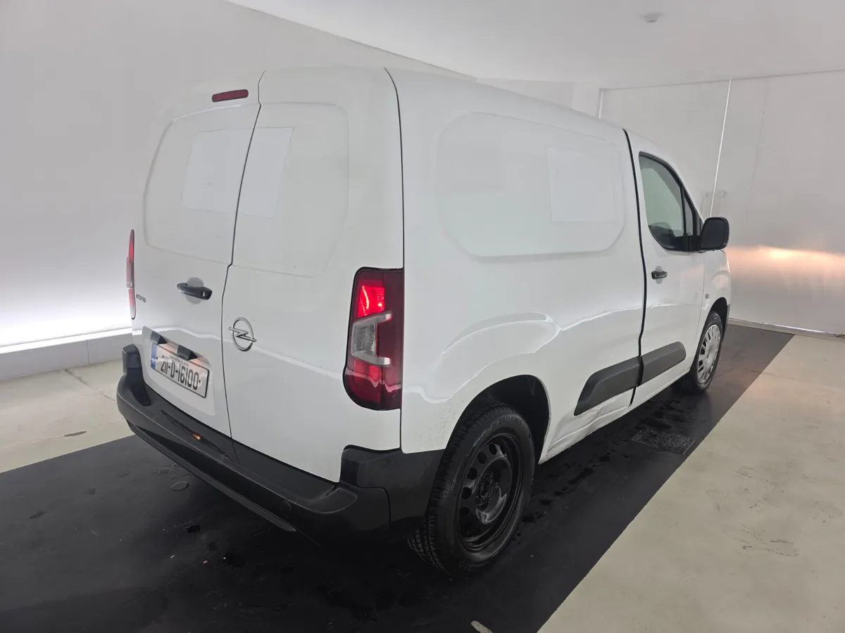 Opel Combo 2021 For Auction - Image 3