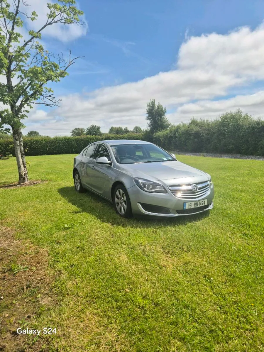 Vauxhall  Insignia 151 Diesel - Image 2