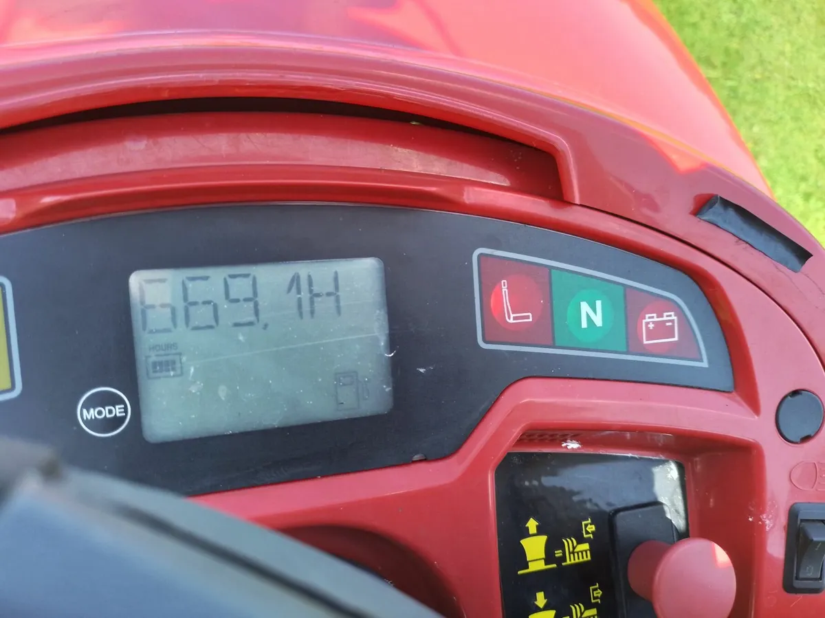 Ride on Lawnmower - Image 1