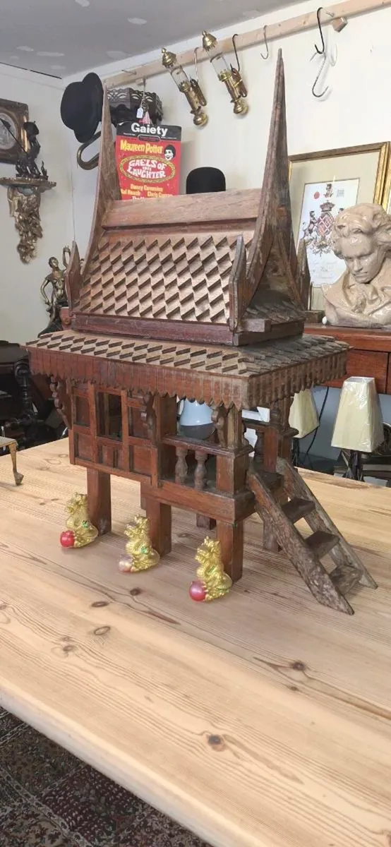 Spirithouse hand carved - Image 2