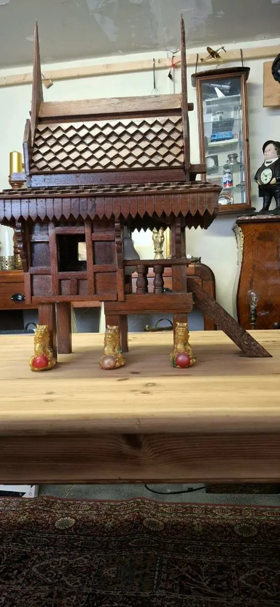 Spirithouse hand carved - Image 4