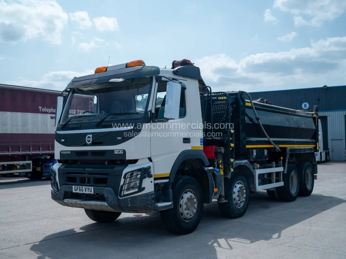 2015 (65) VOLVO FM420 8X4 TIPPER GRAB - Image 3