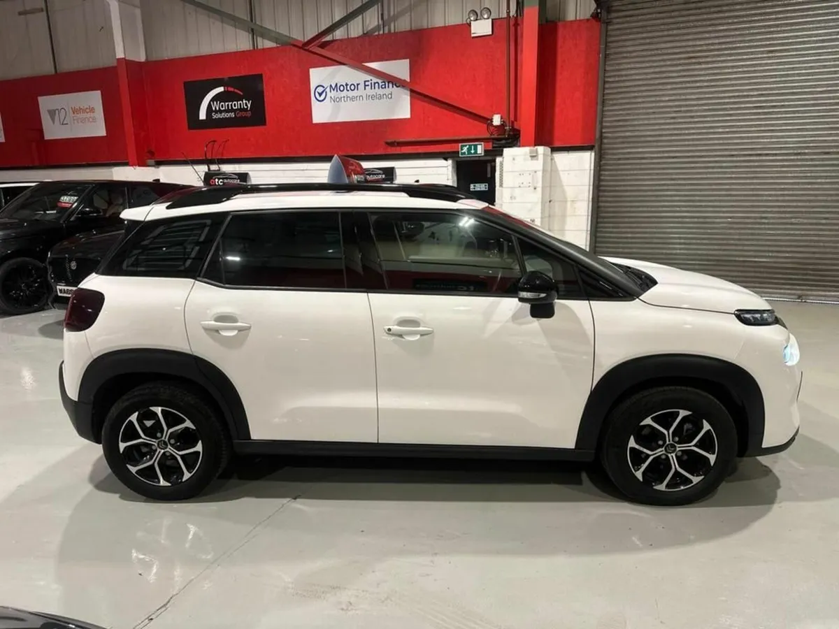 2022 Citroen C3 Aircross 1.2 PureTech Shine - Image 4