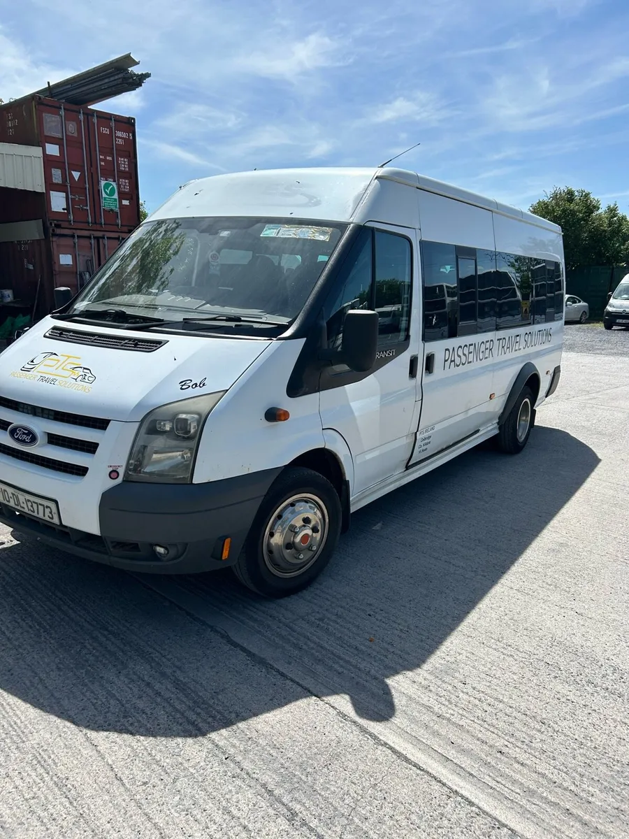 Minibus - Image 4