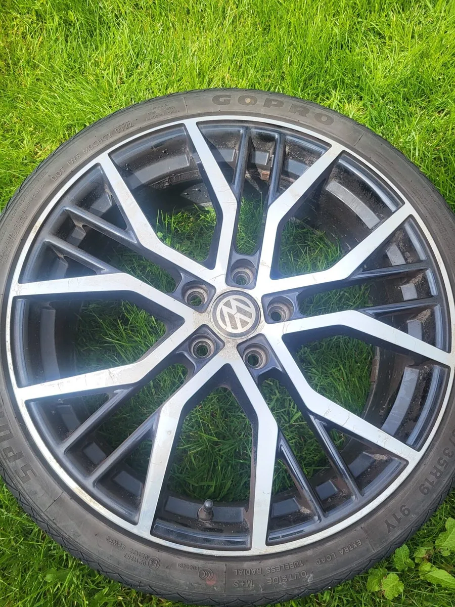 19” Tyres and Alloys - Image 4