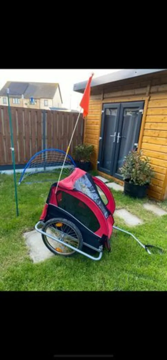 Bike trailer for kids - excellent condition - Image 1