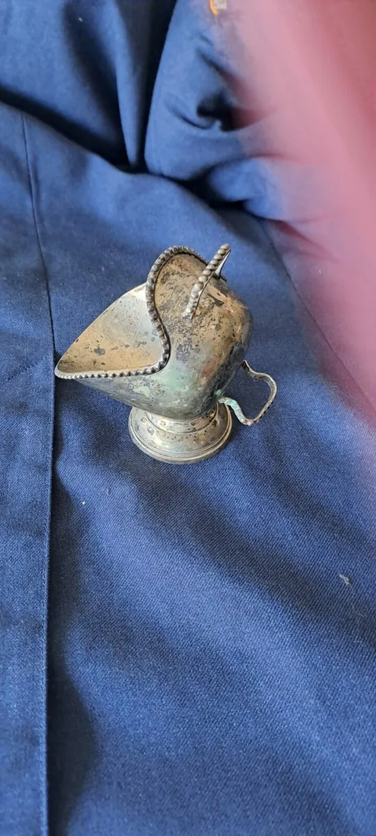Vintage EPNS Minature Cosl Scuttle - Image 1