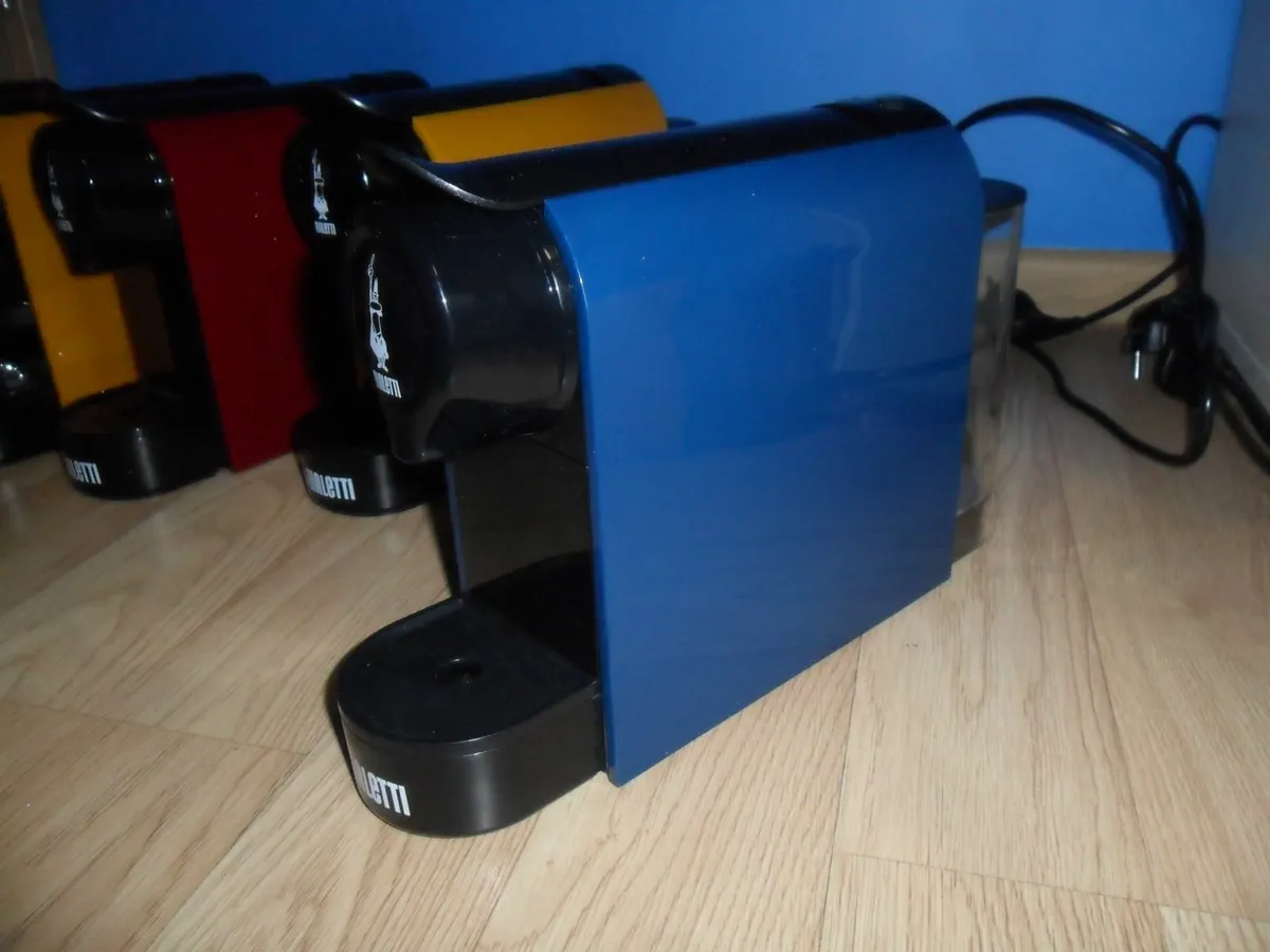 Bialetti CF90 Capsule Express Coffee Machine - Image 2