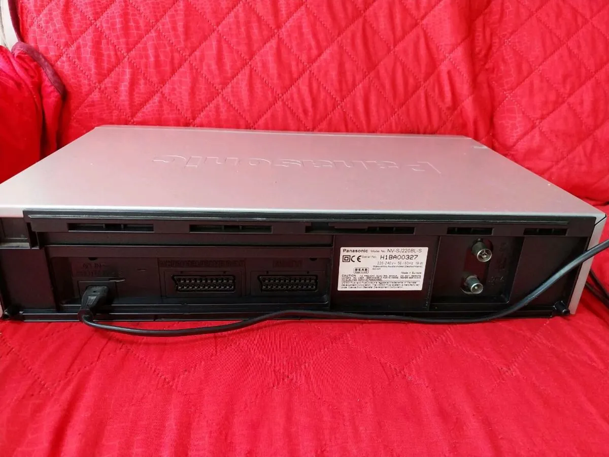 panasonic vhs player - Image 3