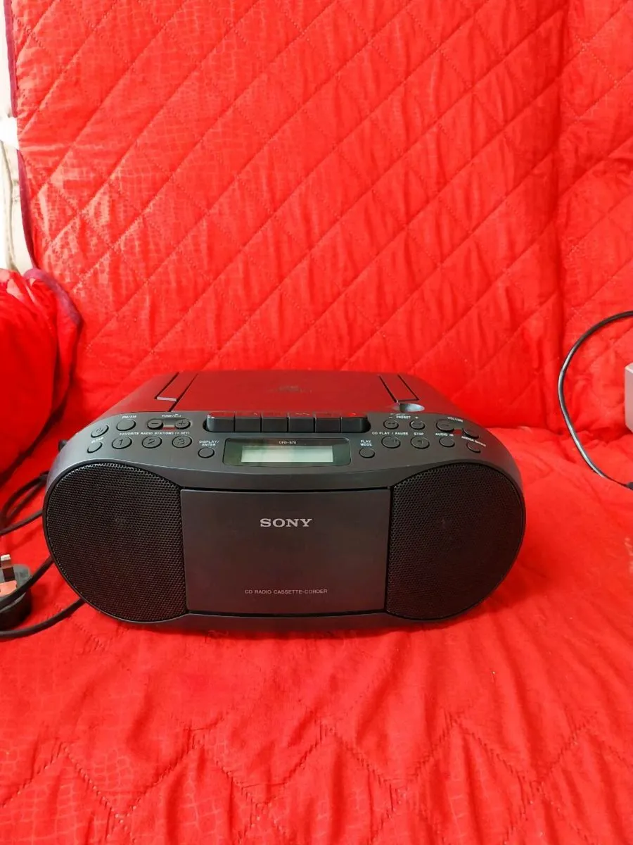 sony boombox - Image 3
