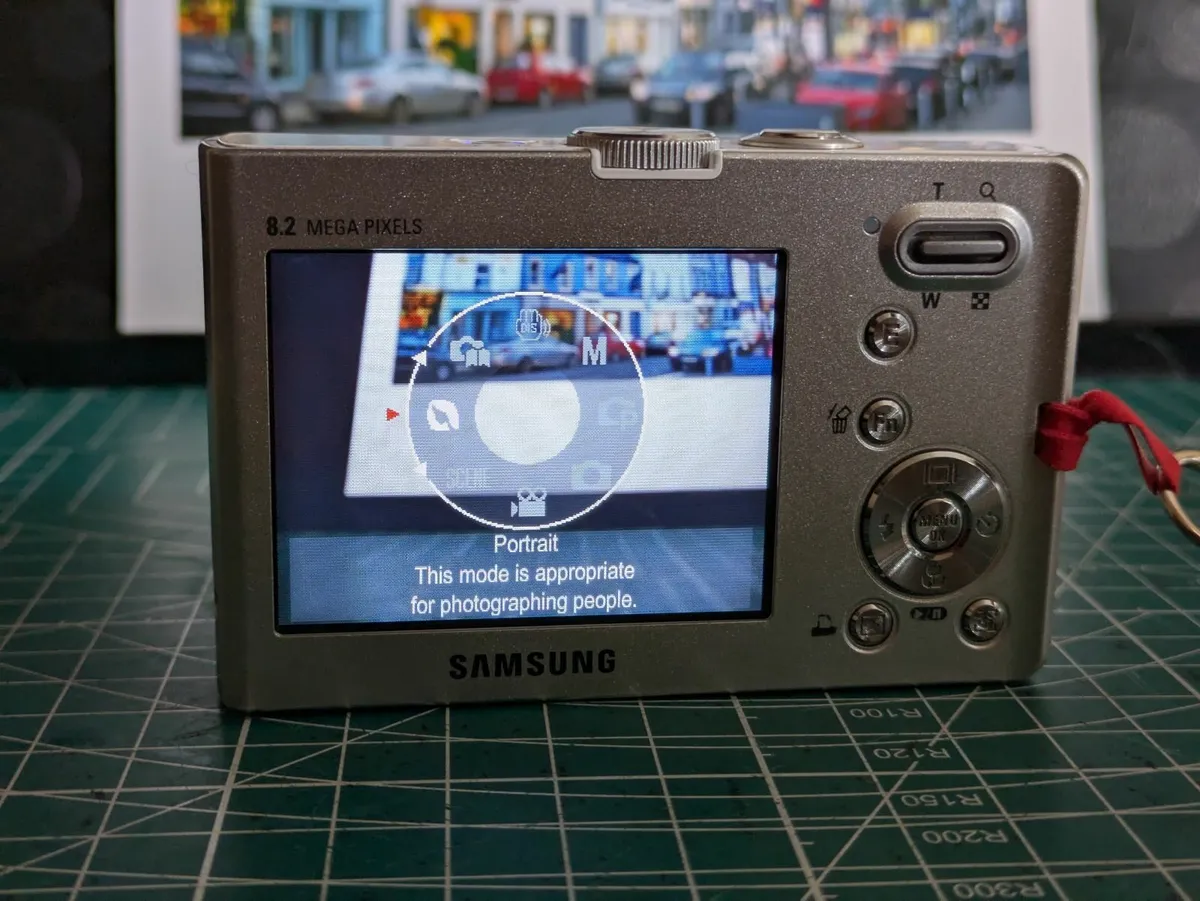 Samsung M100  8MPCCD 🌈 digital compact camera - Image 2