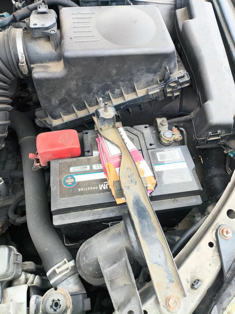 Toyota Avensis 2005 – 1.6L - Image 3