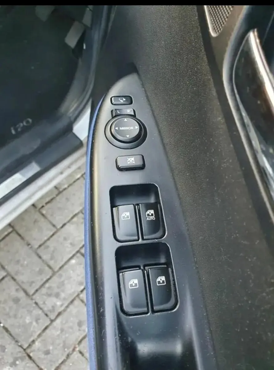 Hyundai i20 2010 - Image 3