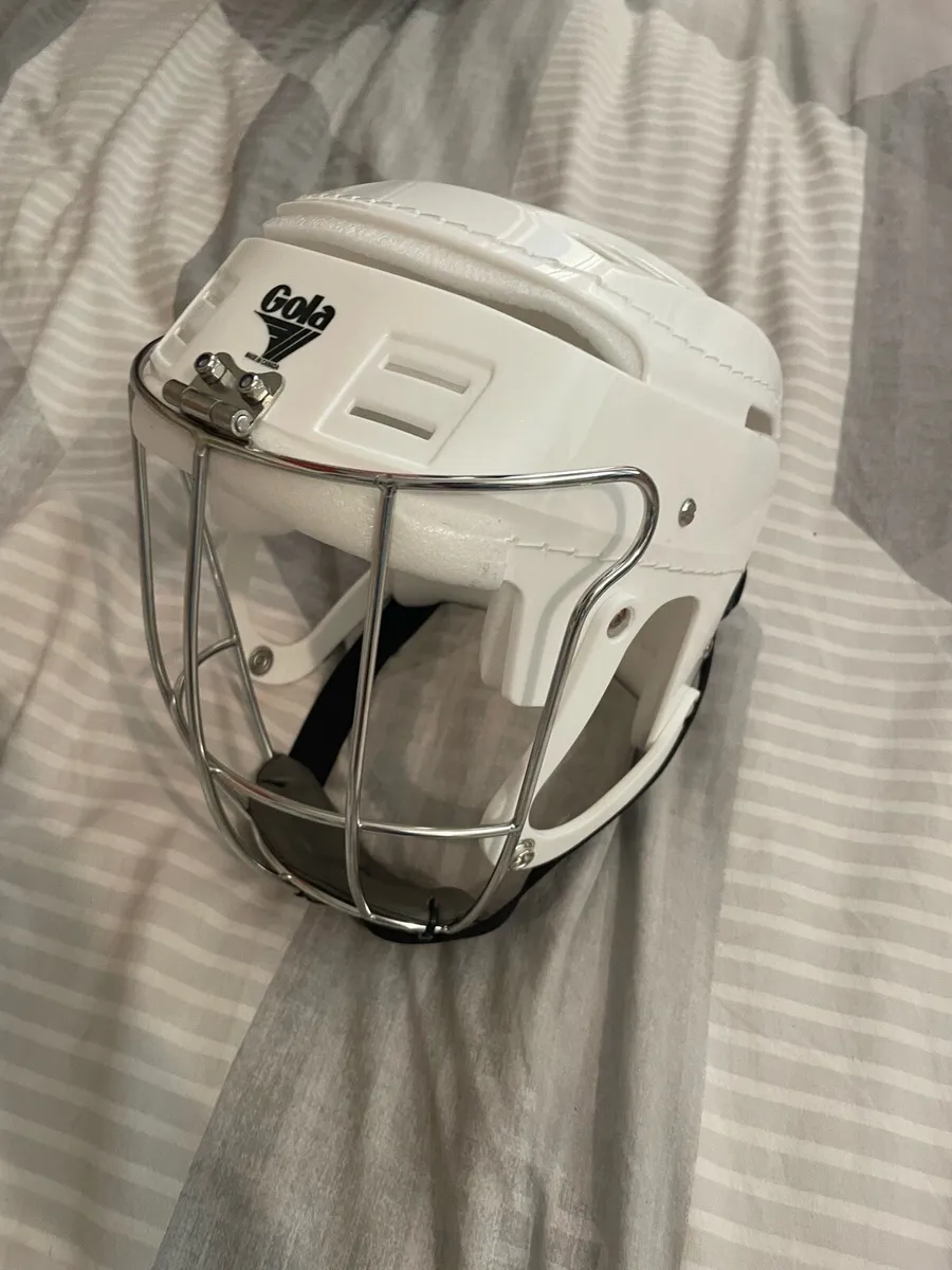 Gola Hurling Helmet - Image 2