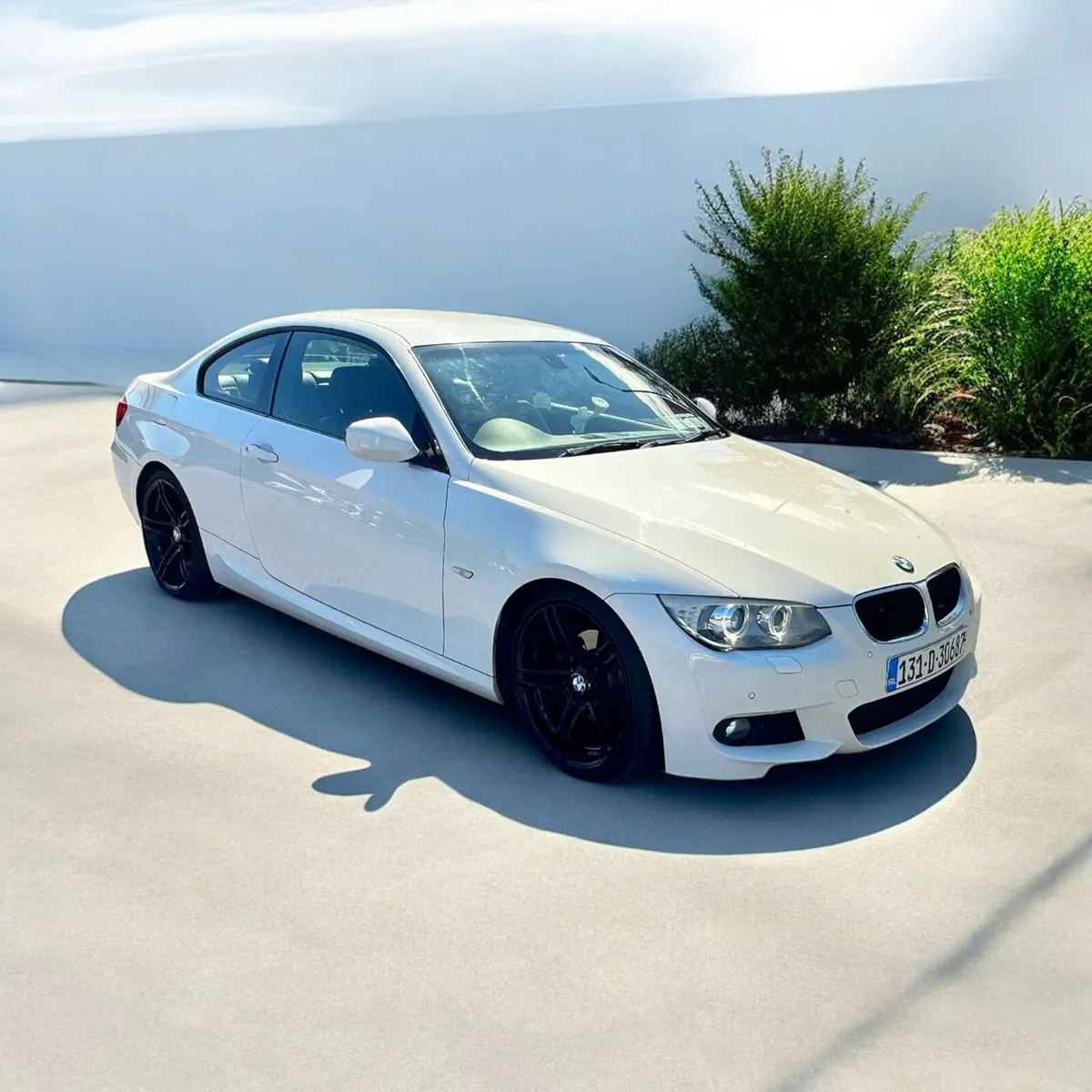 BMW 3-Series 320D M SPORT Leather - Image 3