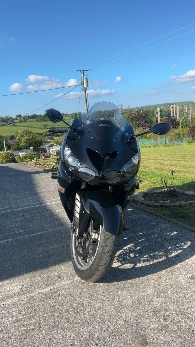 Kawasaki ZZR1400 2008 - Image 1