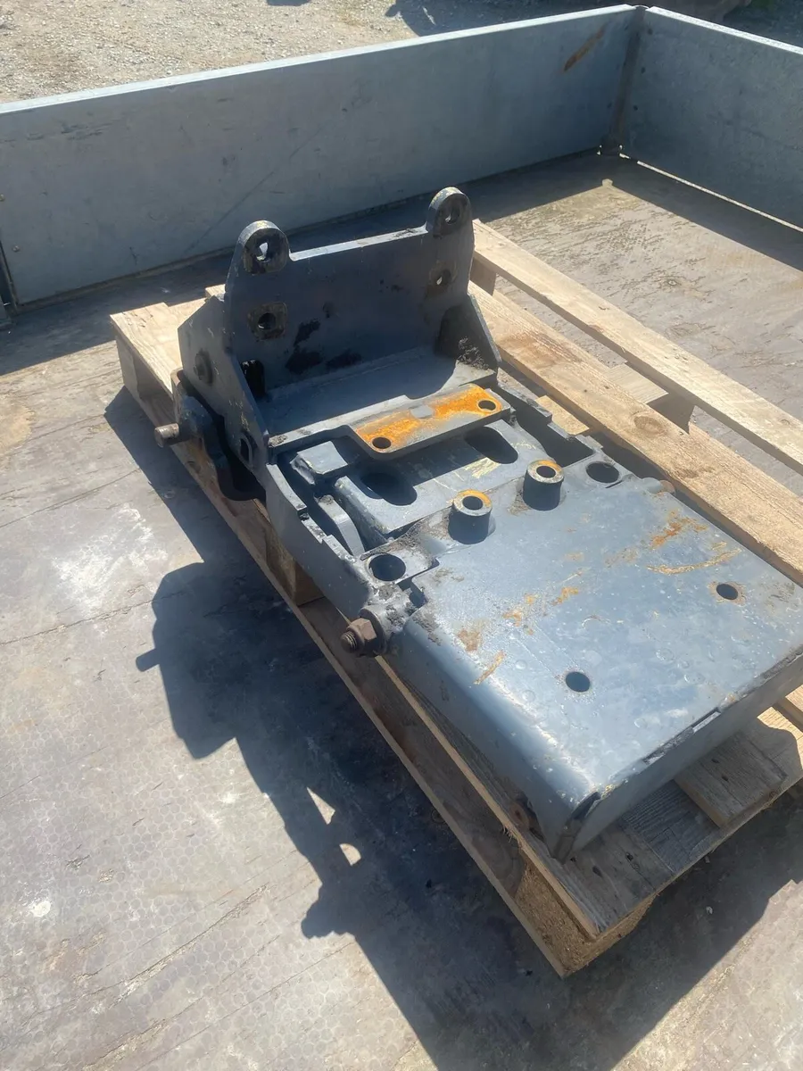 Newholland tm 135 hitch - Image 1