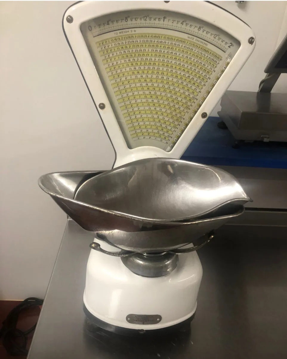 Antique scales - Image 2
