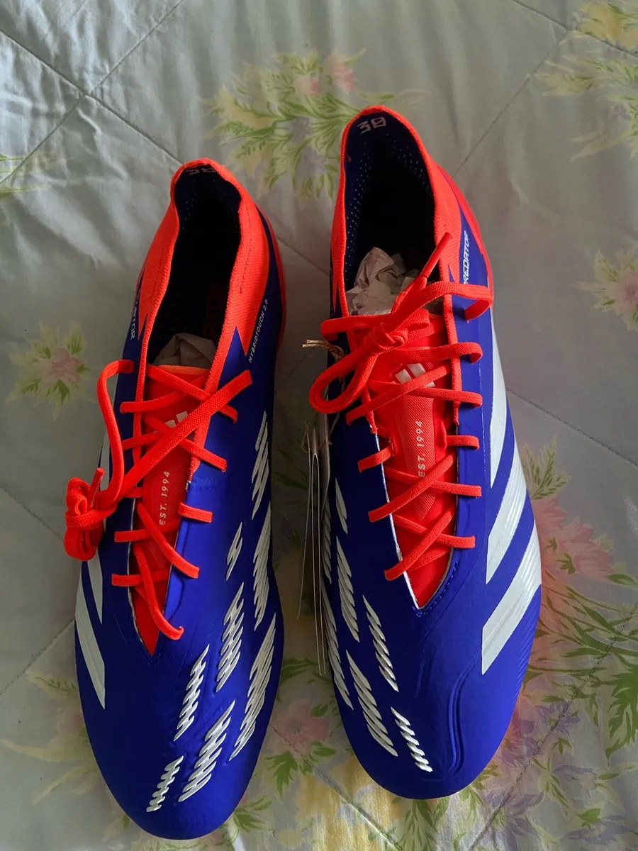 Football boots - Image 3