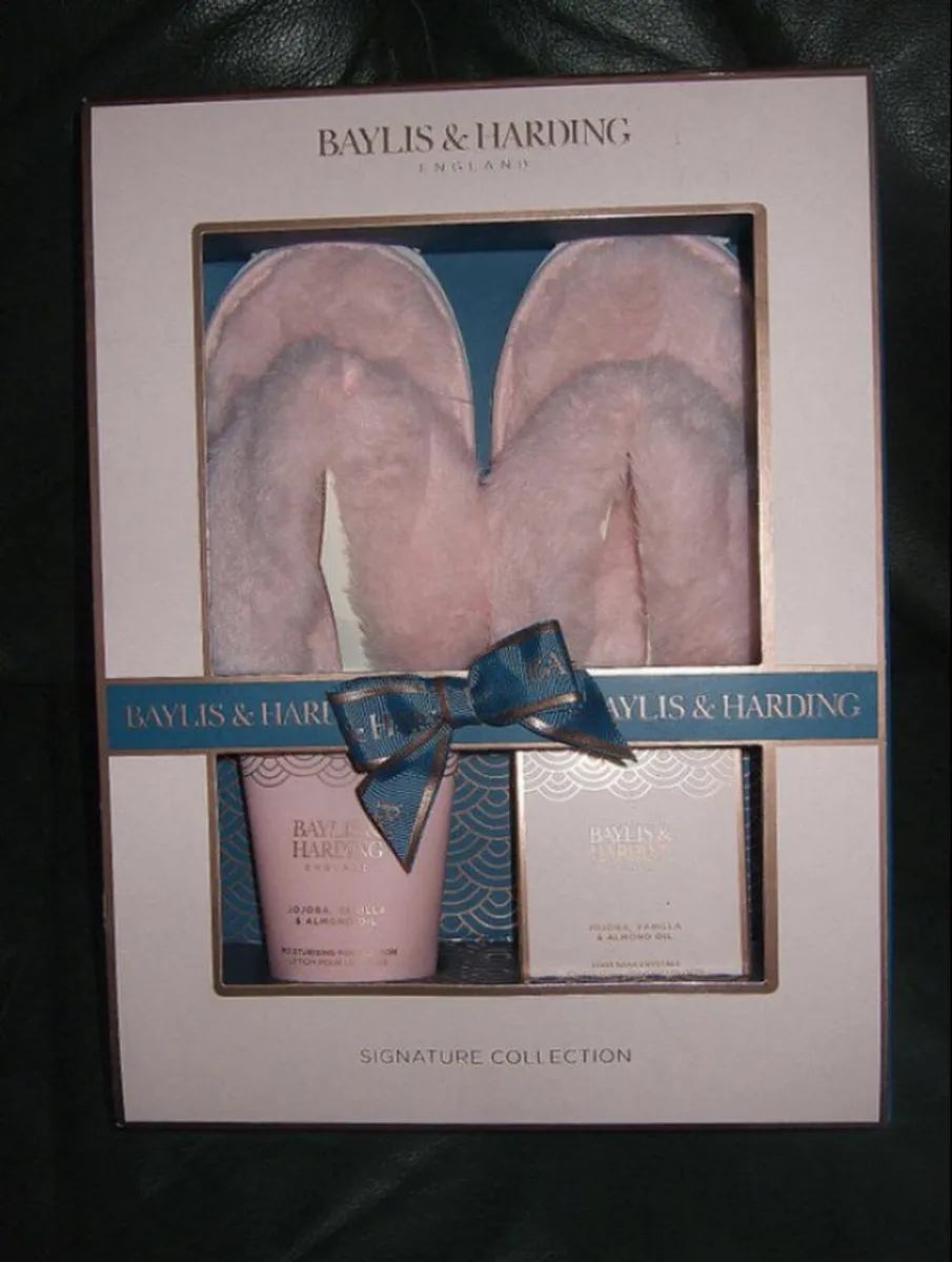 BNIB Baylis & Harding Footcare Set - Image 4