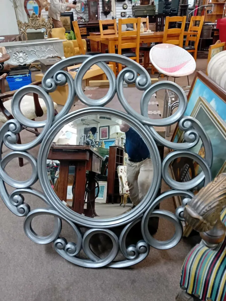 Modern Decorative Wall Mirror l