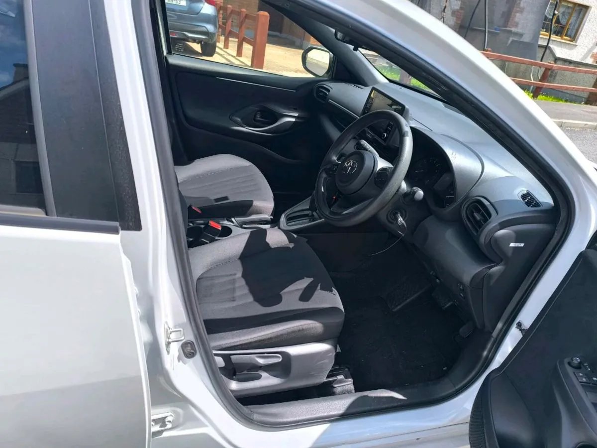 TOYOTA YARIS 2022-AUTOMATIC-1.0Petrol-ONLY65000KM! - Image 3