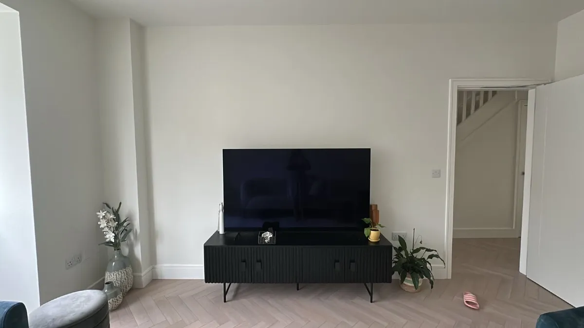 4 door TV UNIT - Image 1