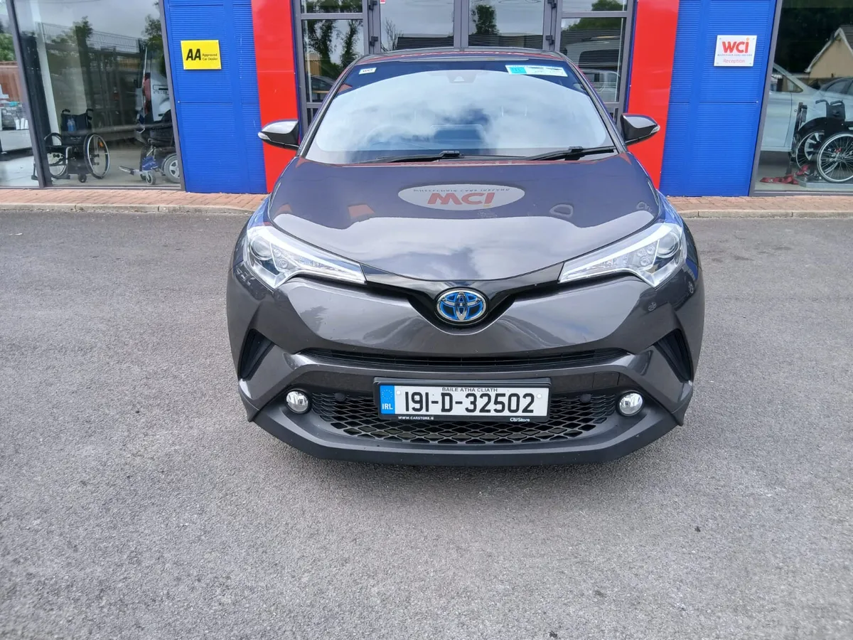 Toyota C-HR 2019 - Image 2