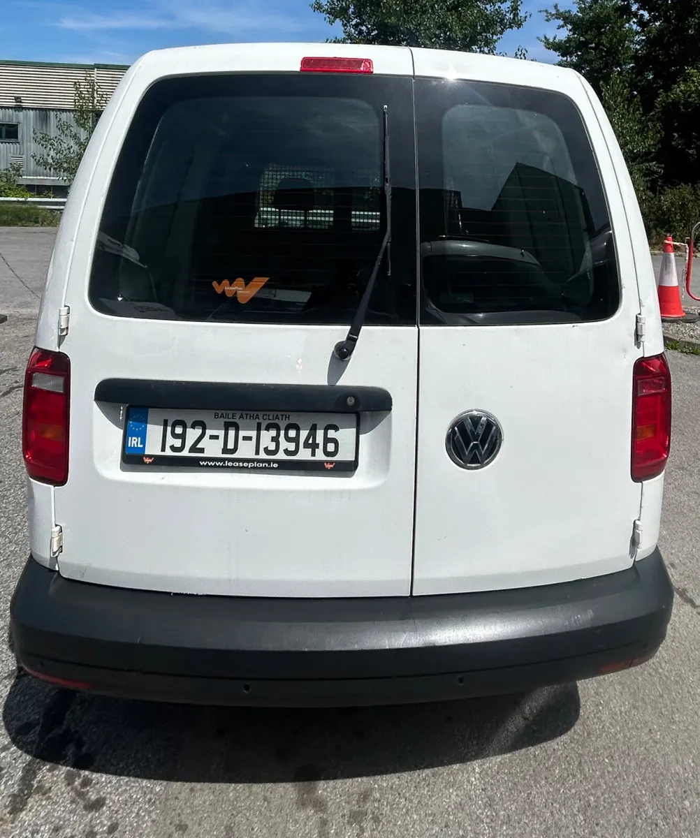 Volkswagen Caddy Maxi 2019 INCLUDES VAT - Image 4