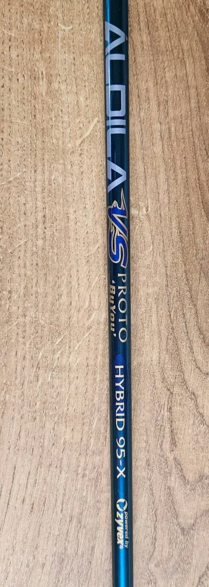 Taylormade Hybrid Left handed - Image 4