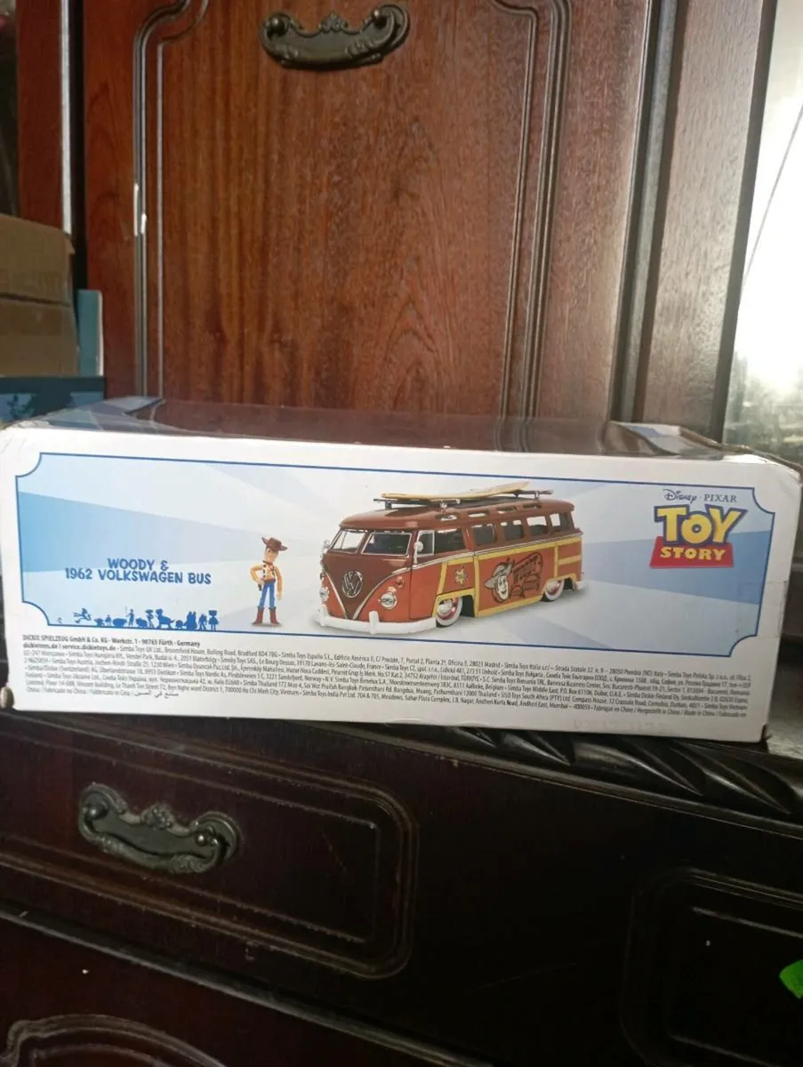 TOY STORY WOODY VOLKSWAGEN BEETLE TI BUS - Image 3