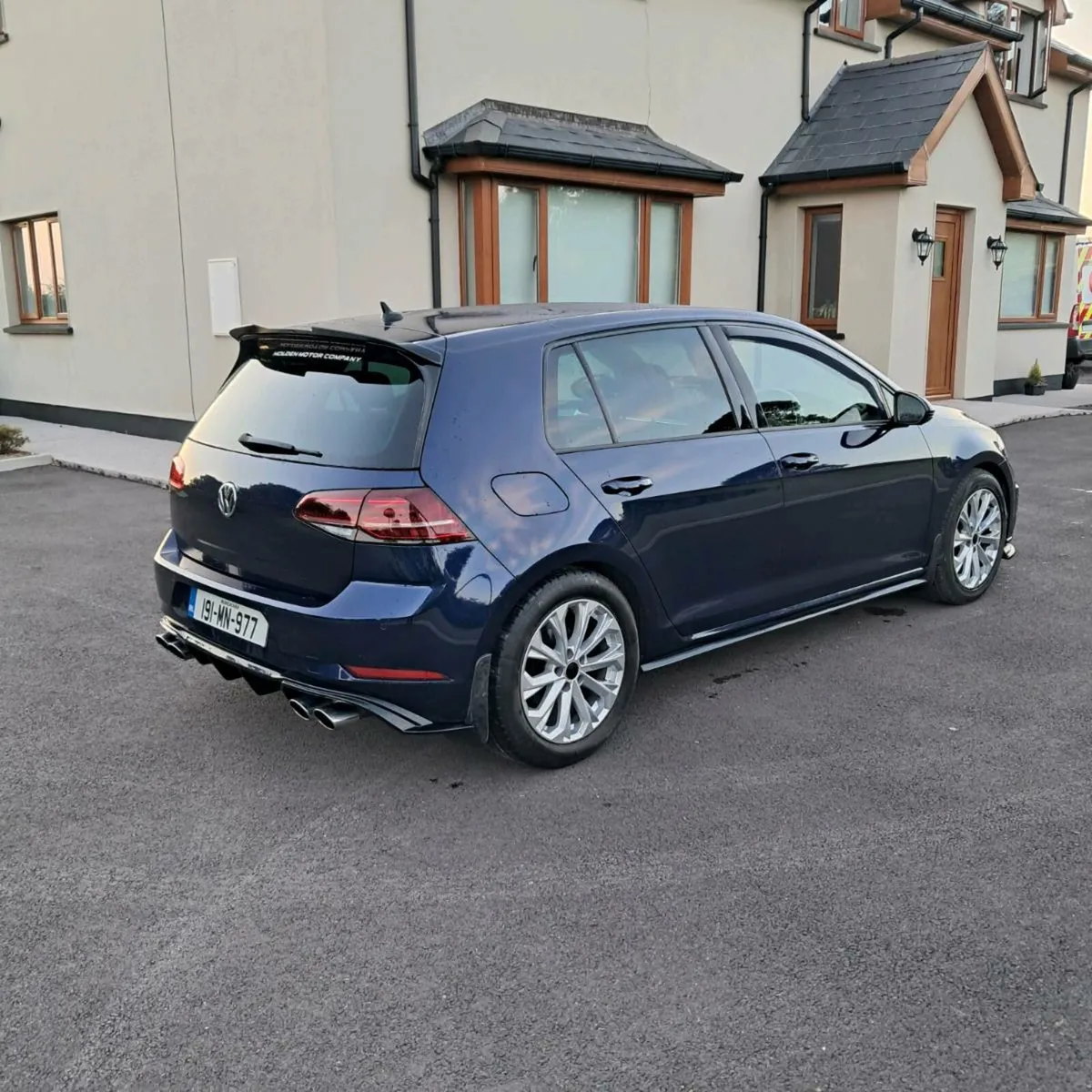 Vw Golf R-Line - Image 4