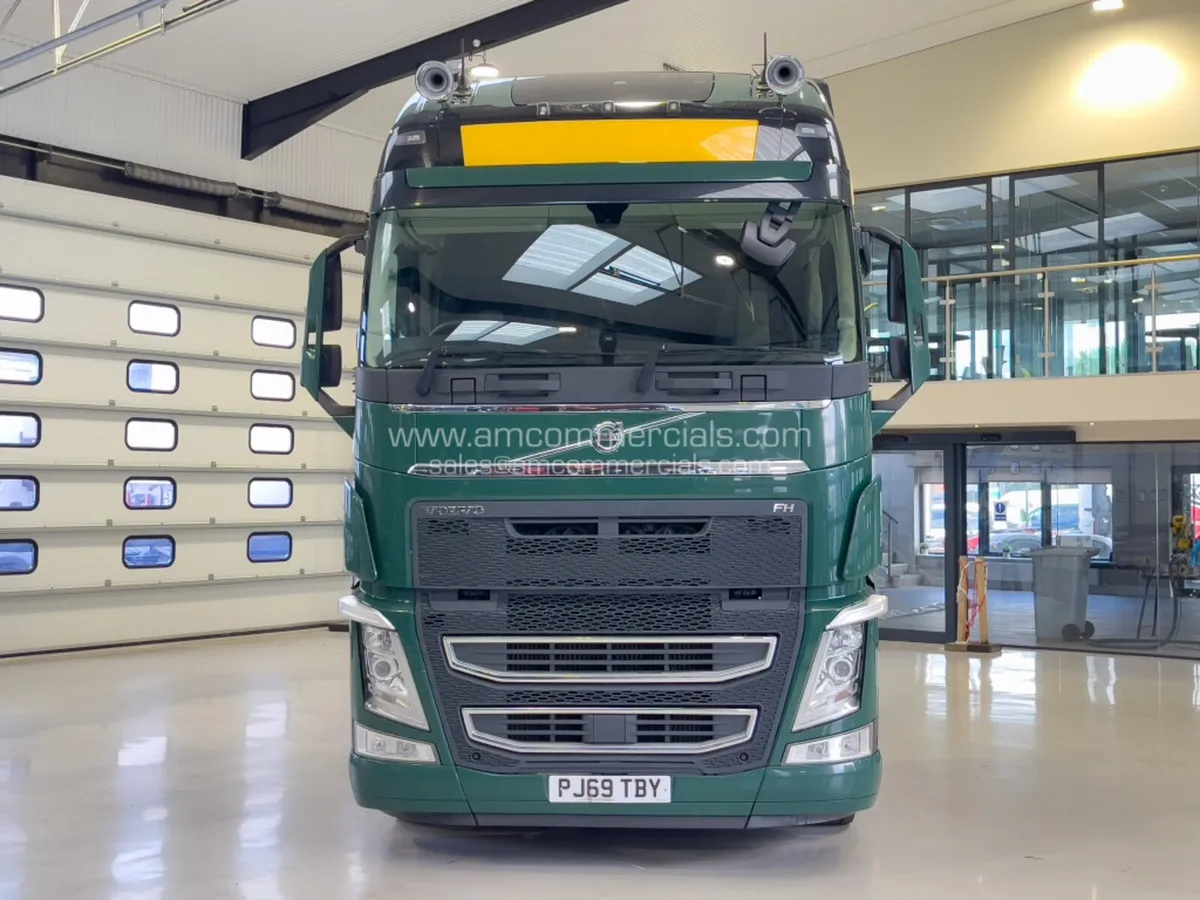 2020 (69) VOLVO FH 540 GLOBETROTTER XL 6X2 SMALL M - Image 2