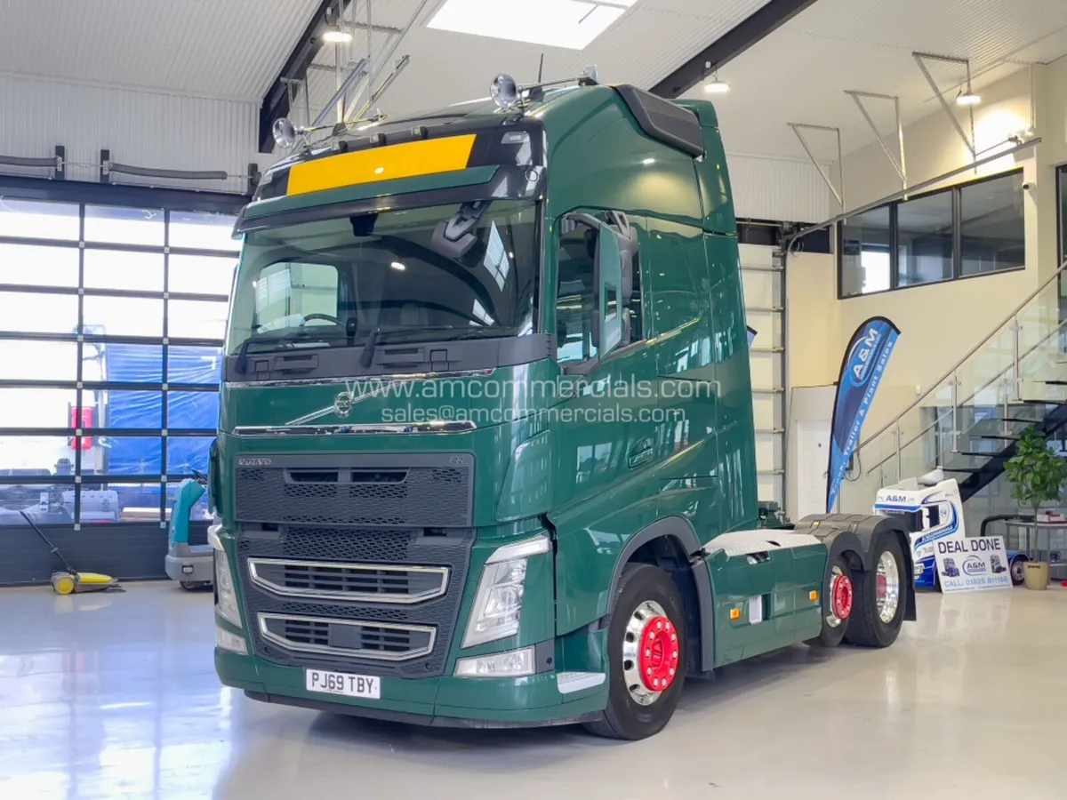 2020 (69) VOLVO FH 540 GLOBETROTTER XL 6X2 SMALL M - Image 3