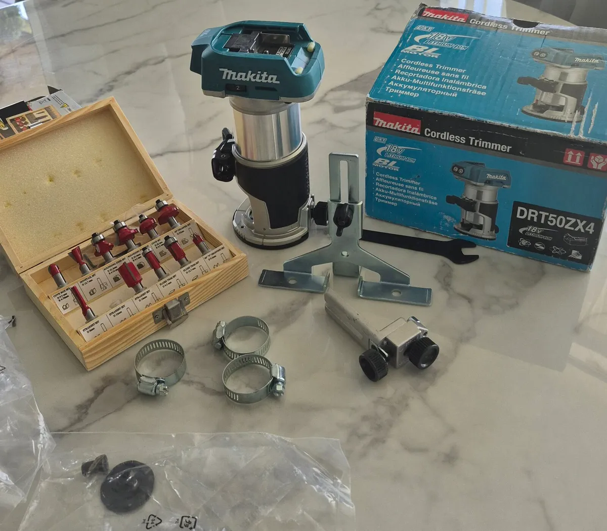 Makita Router 18V, Cordless,Brushless,BL Motor - Image 1