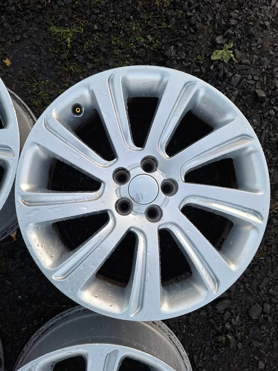 18" 5x108 Land Rover,  Ford,  Volvo alloys - Image 3