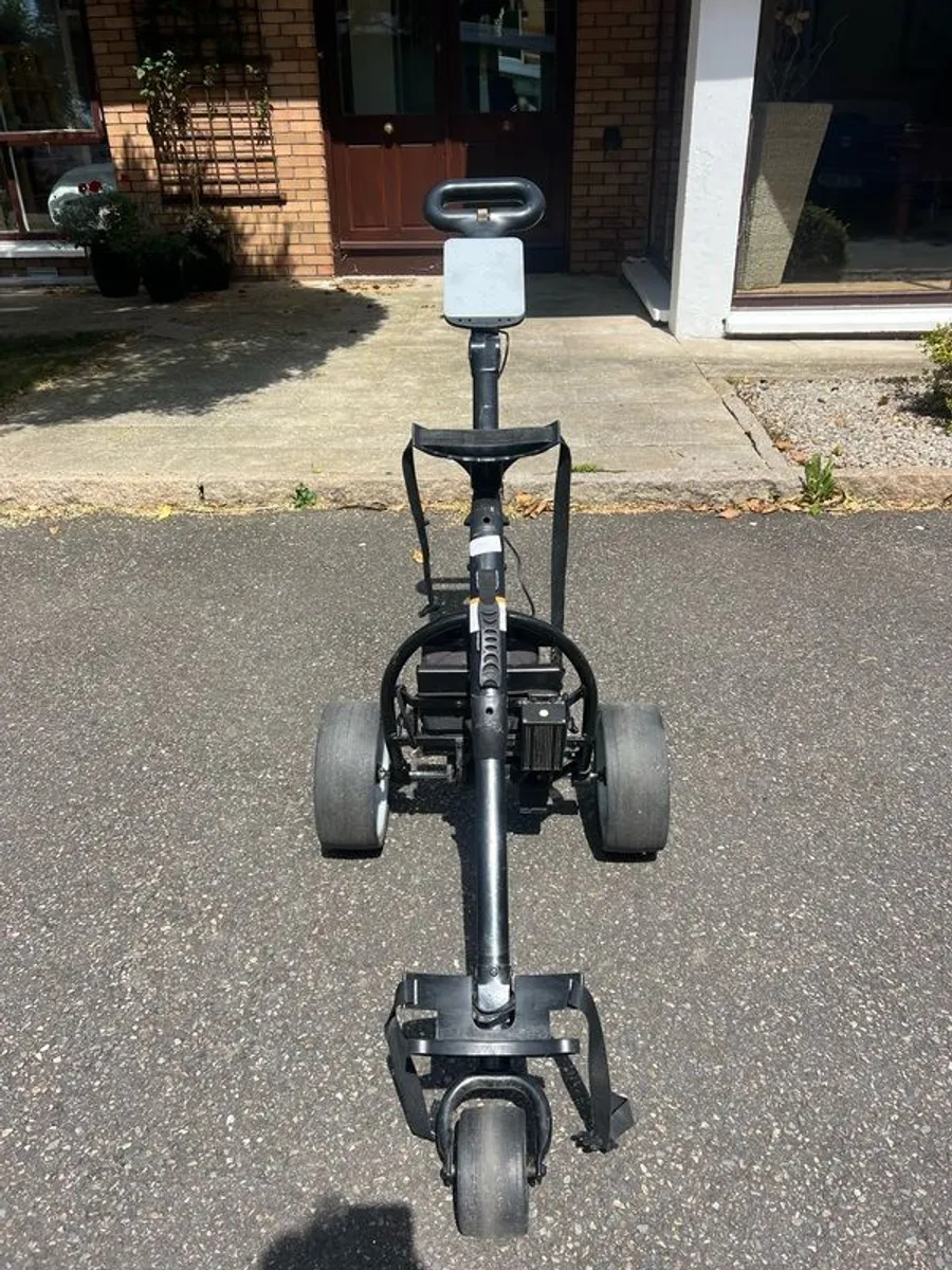 Motocaddy Electric Trolley - Image 2