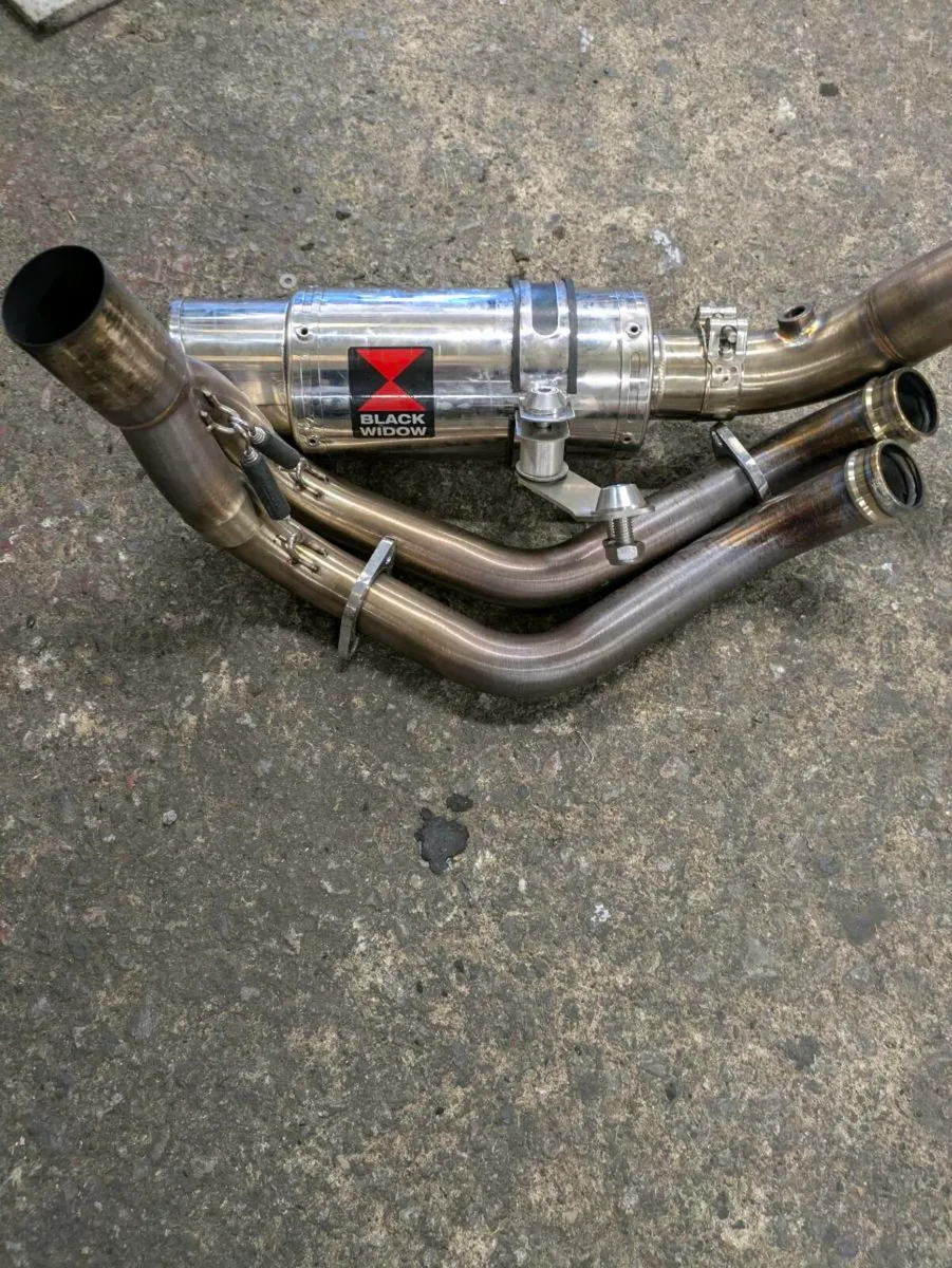 Black widow exhaust full kit - Image 2