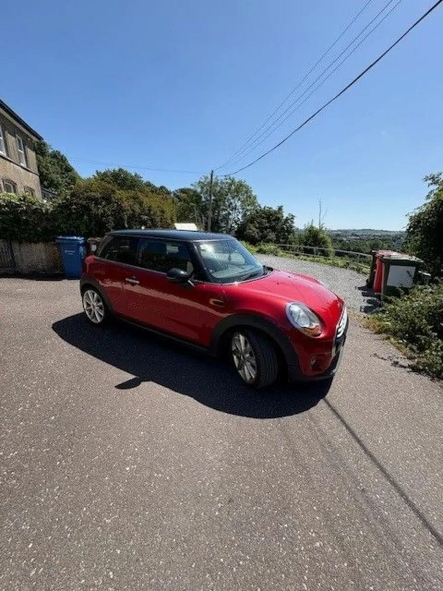 Mini Cooper 2014 - Image 2
