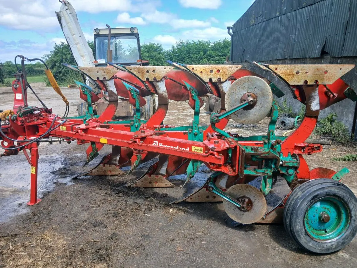 Kverneland plough No Vat - Image 1