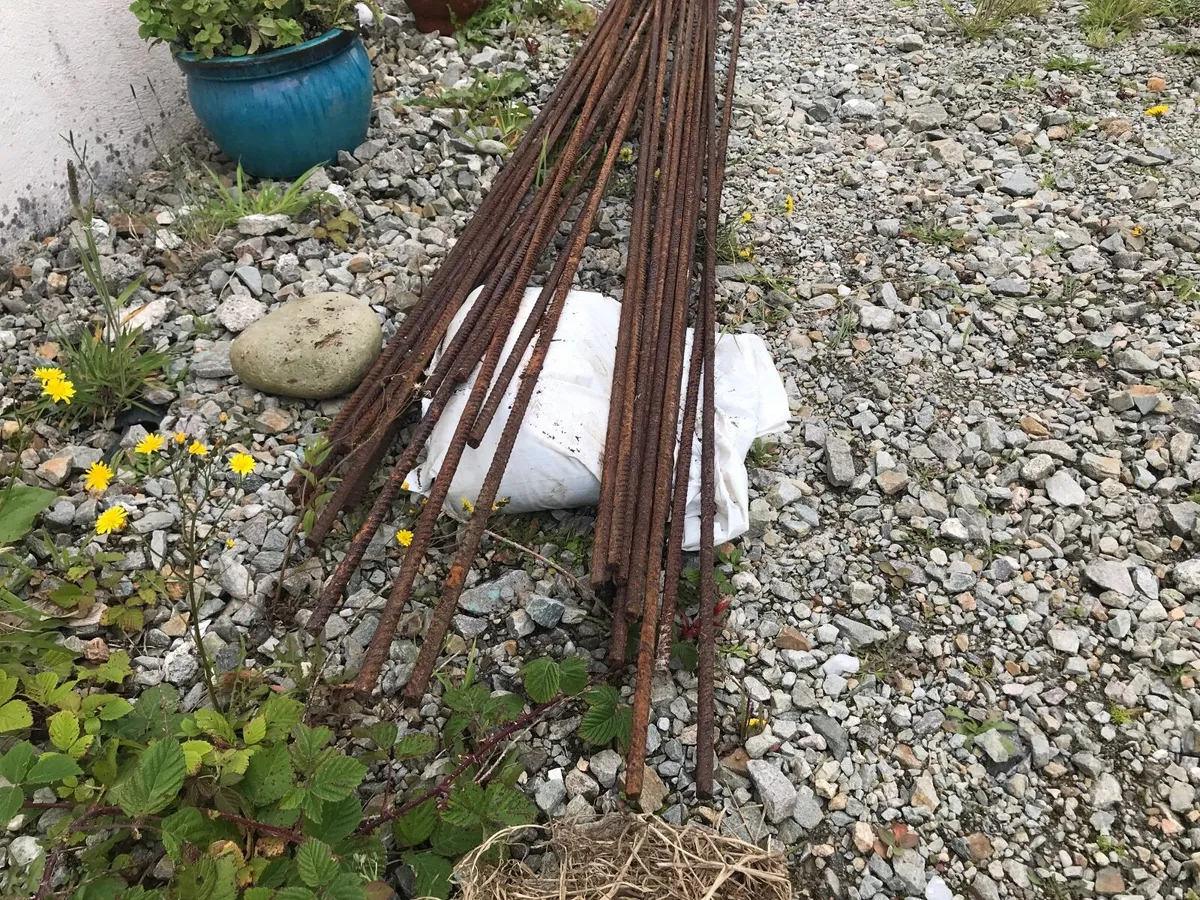 23 Steel Bars - Image 1