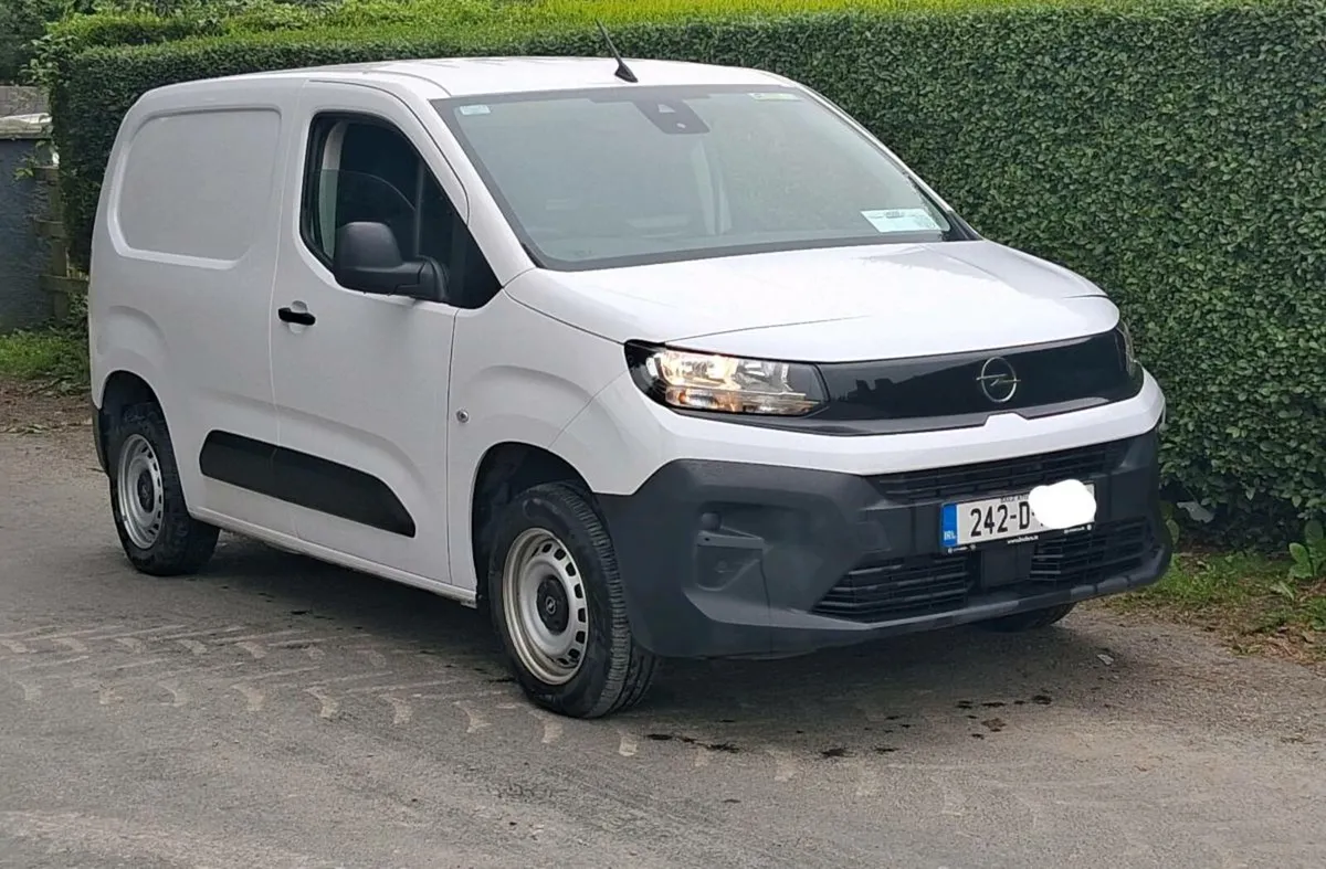 2024 OPEL COMBO - Image 1